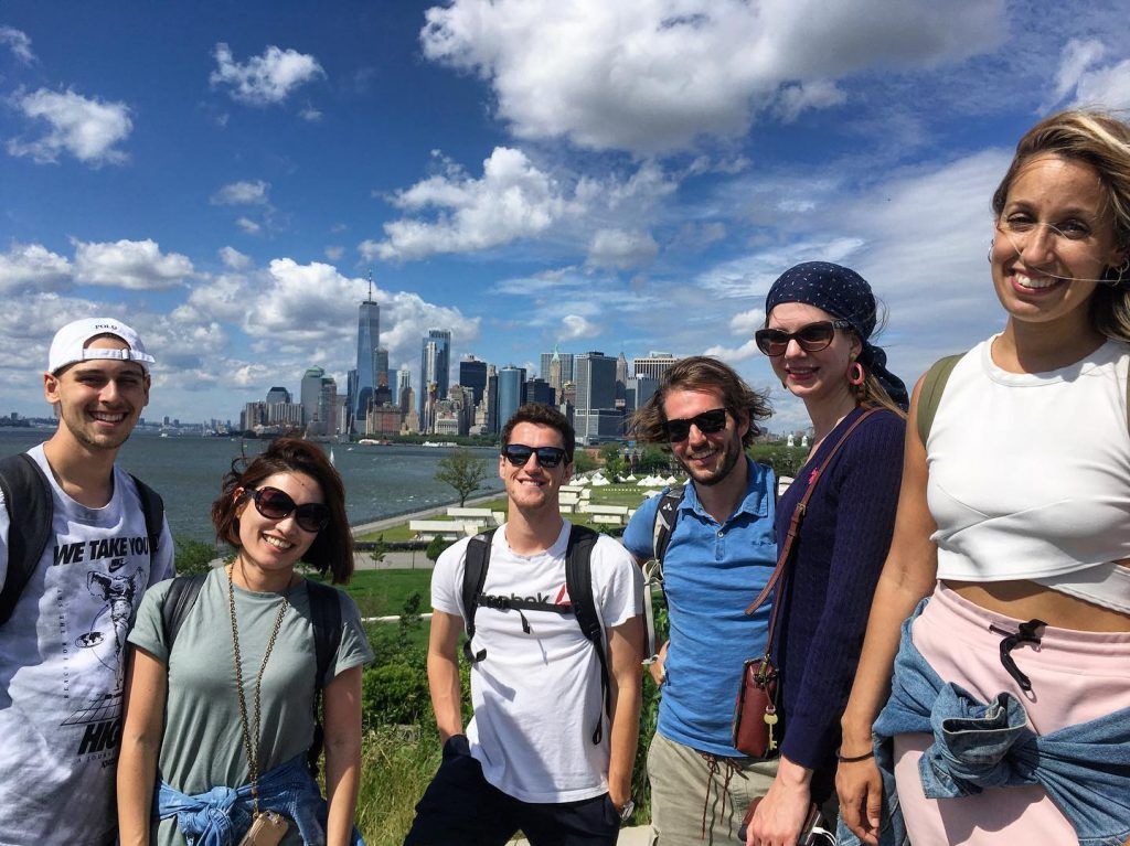 English Outdoors - Manhattan Skyline